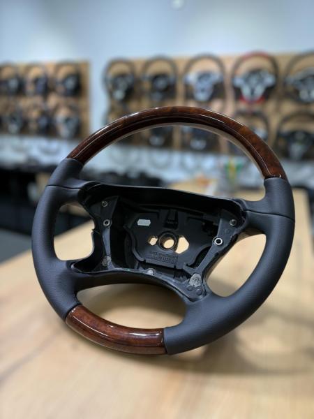 Mercedes Lenkrad neu beziehen W219, W211, W209 AMG & designo